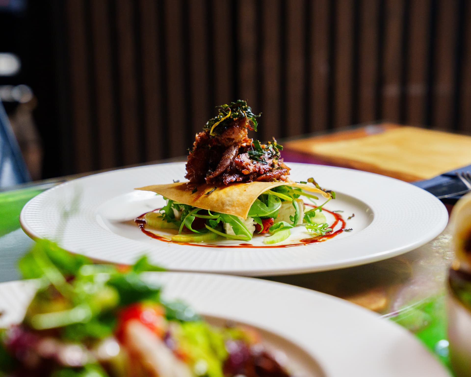 Crispy duck with salad and garnish